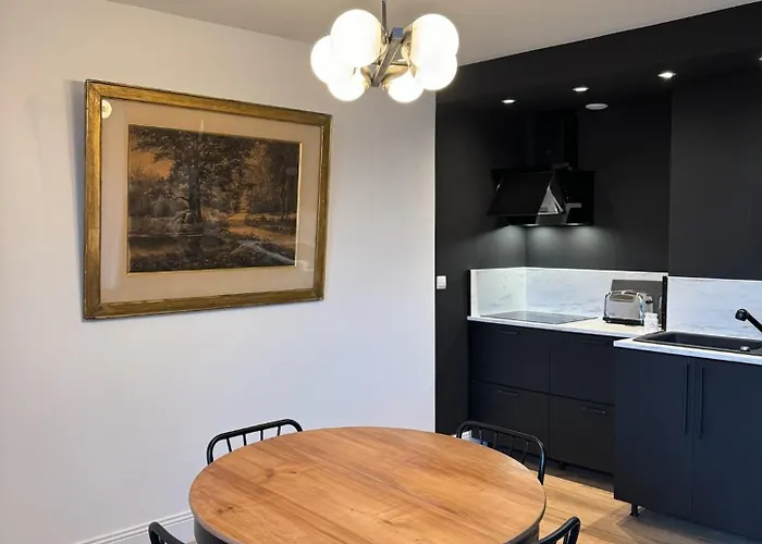 Le 28 - De Standing En Vieille-ville Avec Parking Apartment *