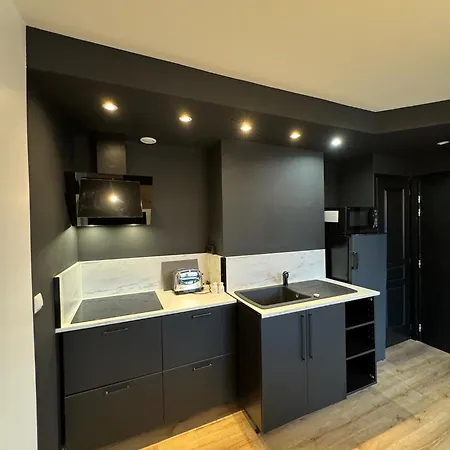 Le 28 - De Standing En Vieille-ville Avec Parking