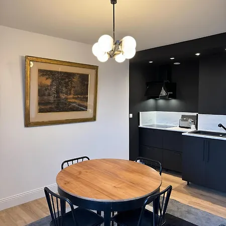 Le 28 - De Standing En Vieille-ville Avec Parking Lejlighed *