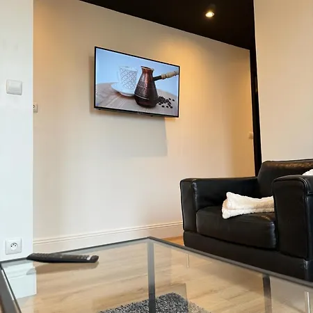 Le 28 - De Standing En Vieille-ville Avec Parking